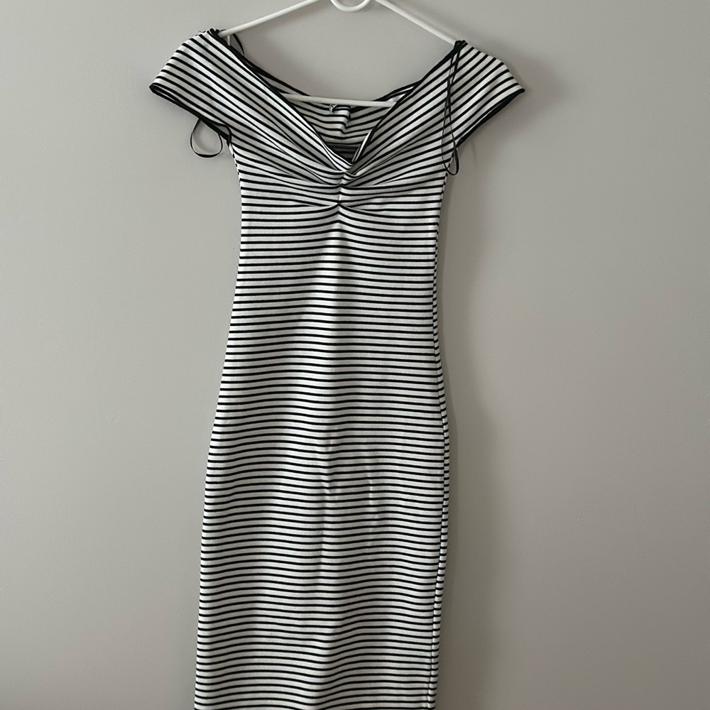 Zara Striped Black and White Dress (NWOT)